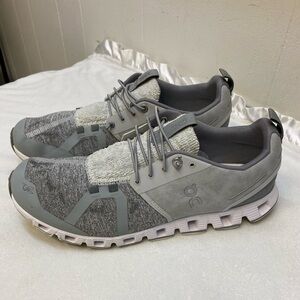 On Cloud 5 Terry Glacier running sneakers Men’s Size 9.5  not original insoles